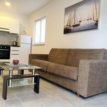 Sea Star Apartments Pjescana Uvala Luaran gambar