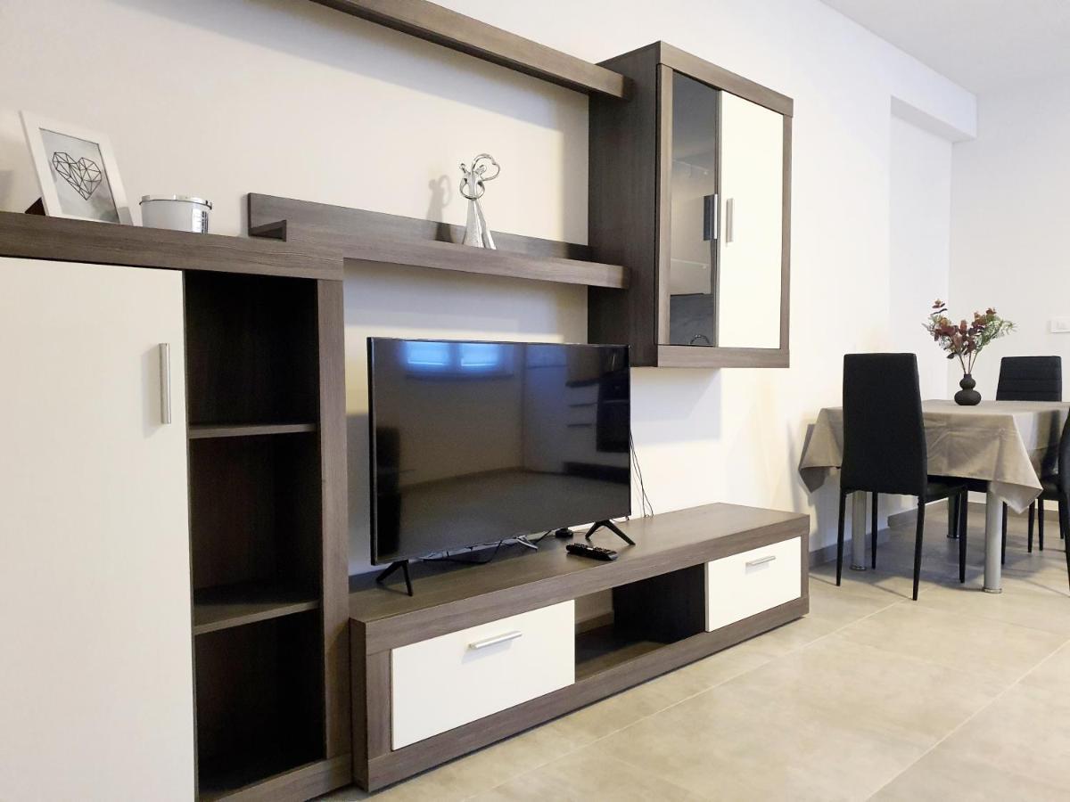 Sea Star Apartments Pjescana Uvala Luaran gambar