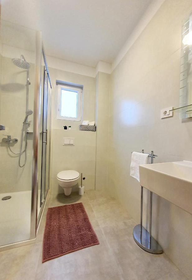 Sea Star Apartments Pjescana Uvala Luaran gambar